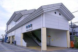 埼玉・栗橋駅で女子大学生が電車に飛び込み死亡