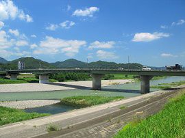 栃木・渡良瀬川で高３男子が死亡　自殺か