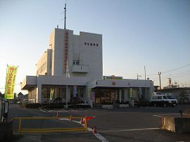 東武伊勢崎線で特急にはねられた女性が死亡