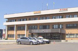 中学校教諭が交際相手に暴行の疑いで逮捕　北海道
