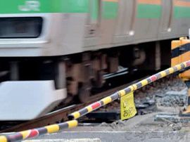近鉄名古屋線で男女が列車にはねられ死亡