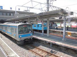 ＪＲ阪和線鳳駅で男性が特急にはねられ死亡