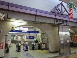 京阪本線千林駅で人身事故　中２男子